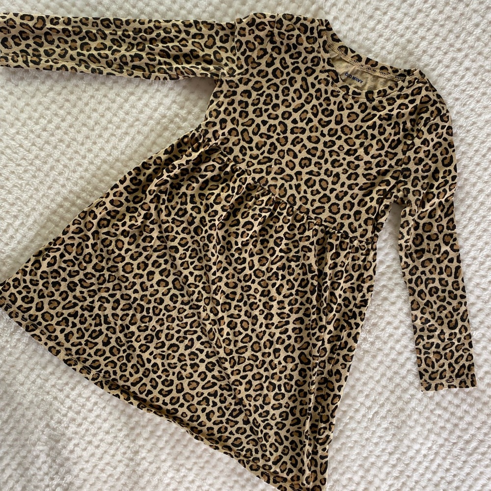 Sweet little animal print dress from Old Navy. Sized 4T.!